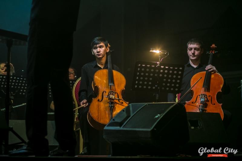 Оркестр исполнит русские народные песни и колядки
