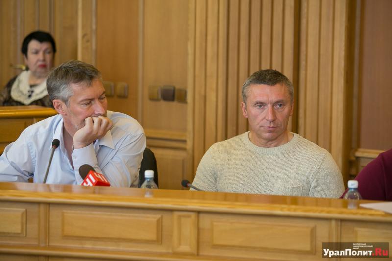 Дмитрий Головин (справа) потерял в ДТП дочь, внучку и зятя
