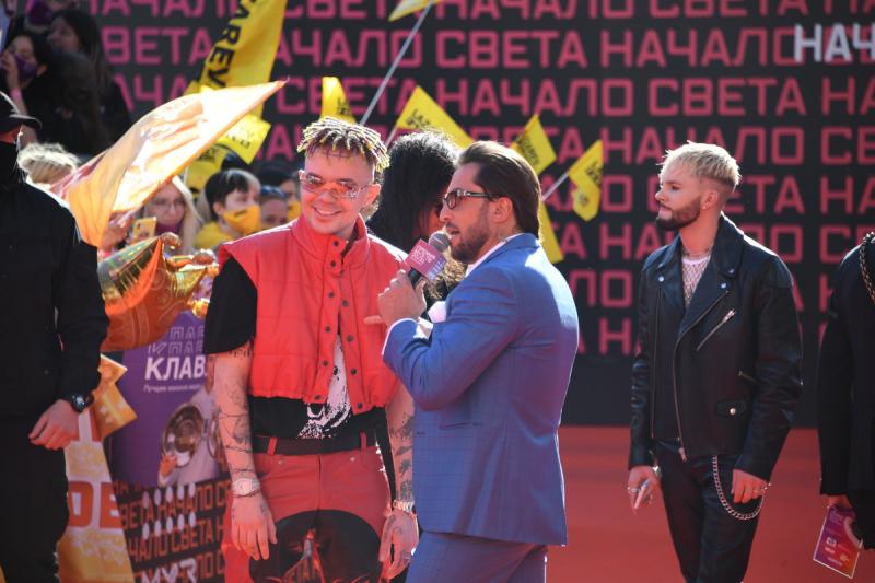 Есть версия, что Элджей эмигрирует на Кипр