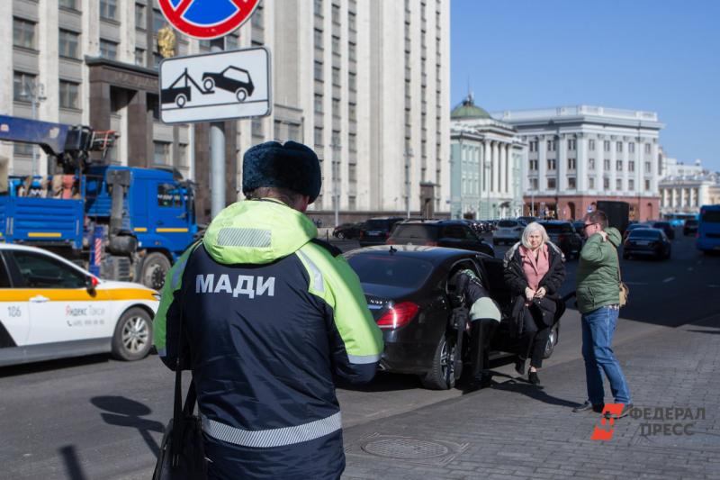 Бесплатно оставить машину на стоянке можно не только в праздники