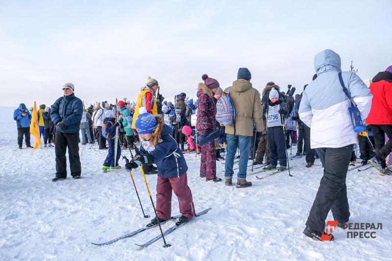 Жители КЧР не хотят смотреть на полуголых лыжниц и сноубордисток
