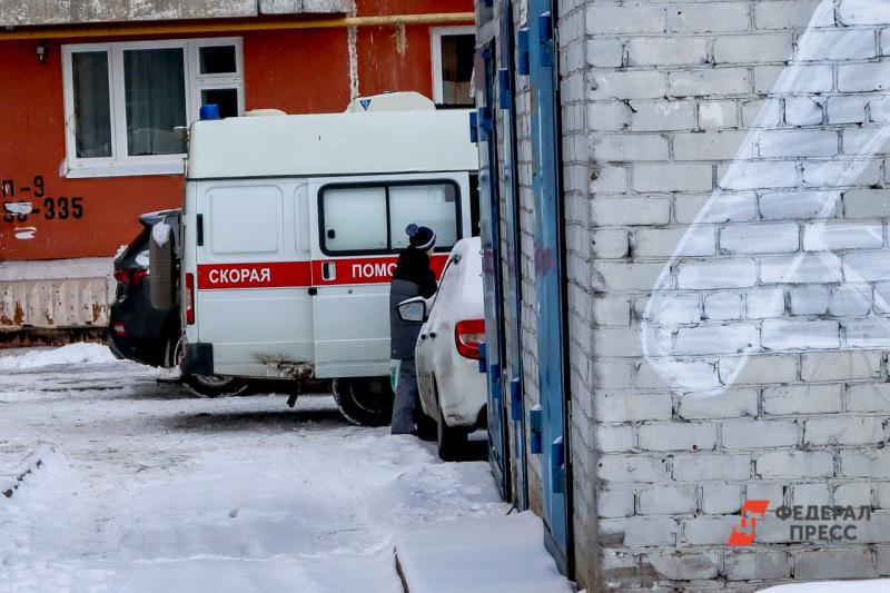 В карете скорой помощи не оказалось носилок