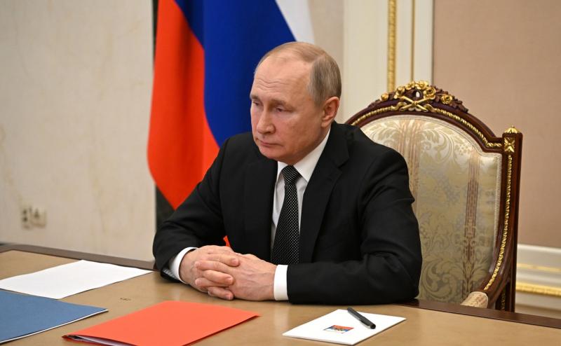 Главы ДНР и ЛНР попросили Владимира Путина признать независимость республик