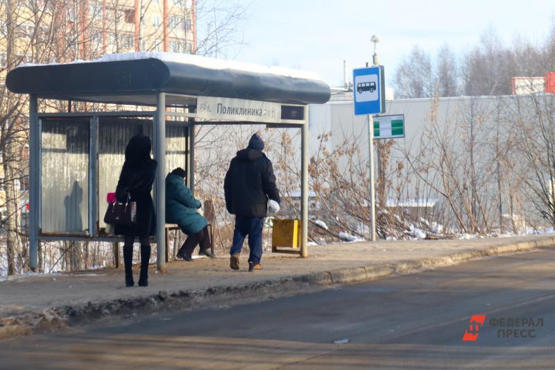 Из-за нарушений графика выхода маршрутного такси № 40 кемеровчане не могут ехать из Кировского района