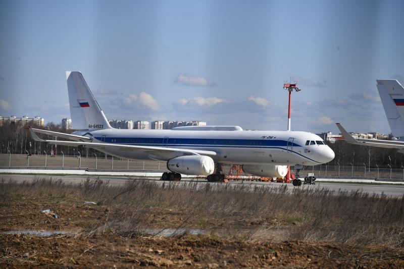Ту-214