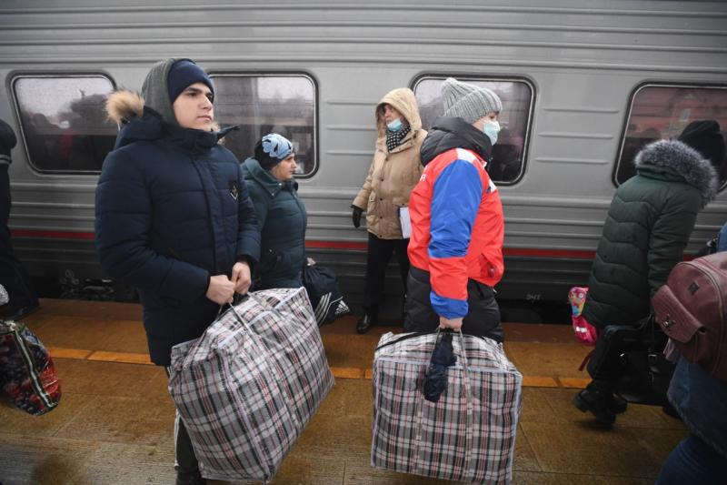 Эвакуированные люди были размещены в Нижних Серьгах