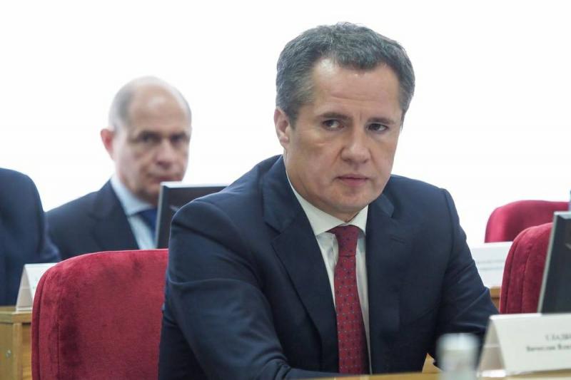 Губернатор Вячеслав Гладков обещал разобраться, как мужчина оказался в Журавлевке