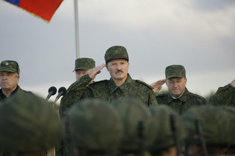 Путин заявил, что Лукашенко не требуется звание от главы другого государства