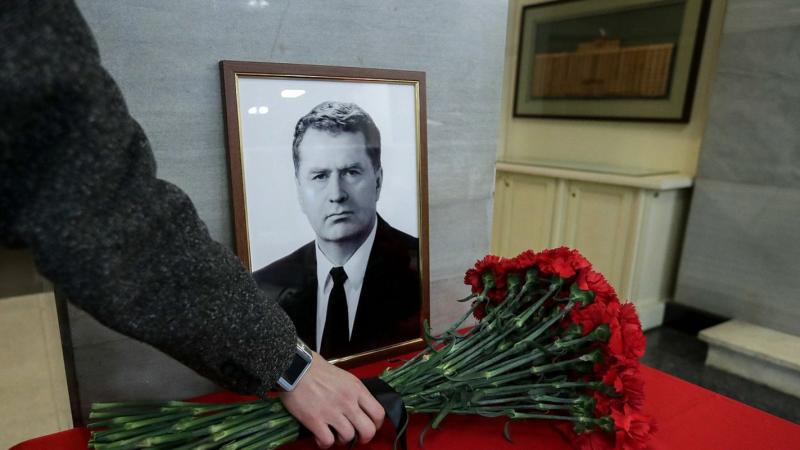 Владимира Жириновского похоронили на Новодевичьем кладбище