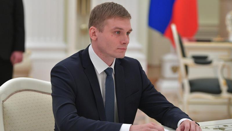 По мнению политолога, Валентин Коновалов попал на пост губернатора совершенно случайно