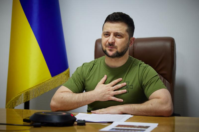 Зеленский предложил взять иностранцам шефство над украинскими городами