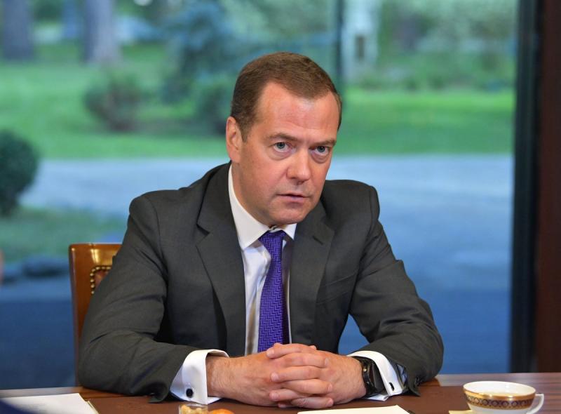 Предложение Медведева вызвано политикой Германии