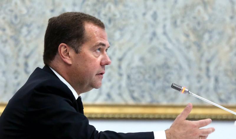 Медведев заявил, что удары могут быть не только по Киеву