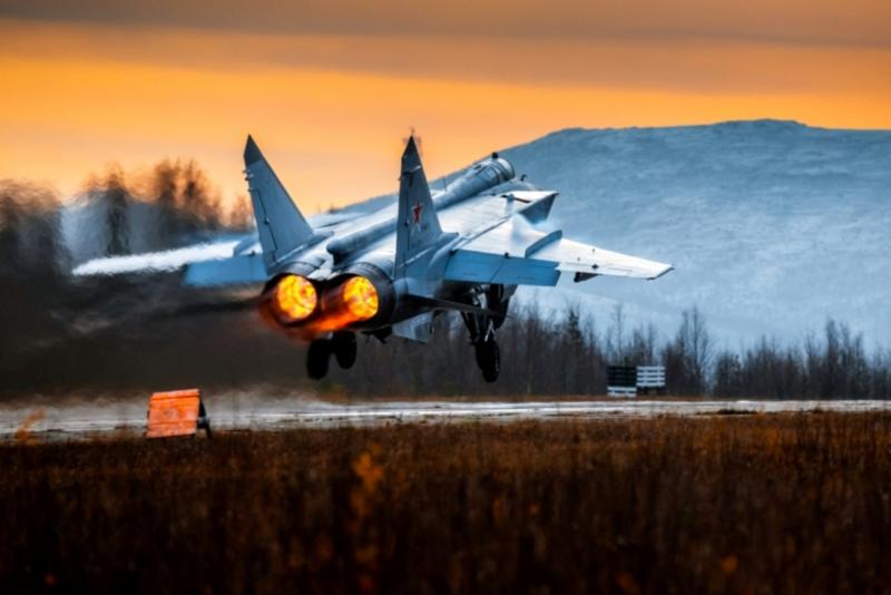Бомбардировщик Су-24 хотели угнать