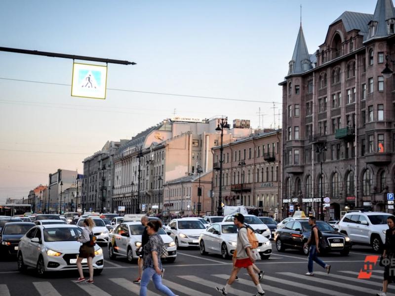 Пешеходы в Петербурге