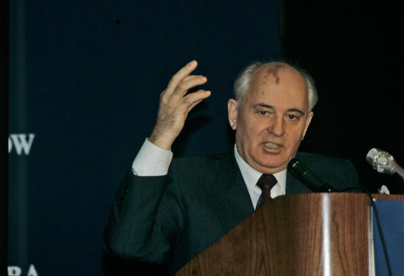 Политологи рассказали о роли Горбачева в истории страны