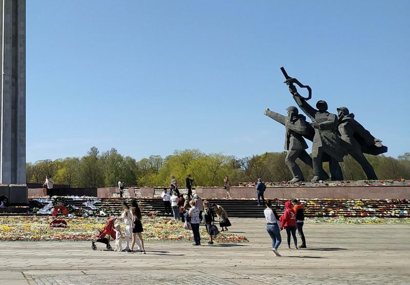 СК возбудил дело из-за сноса памятника Освободителям