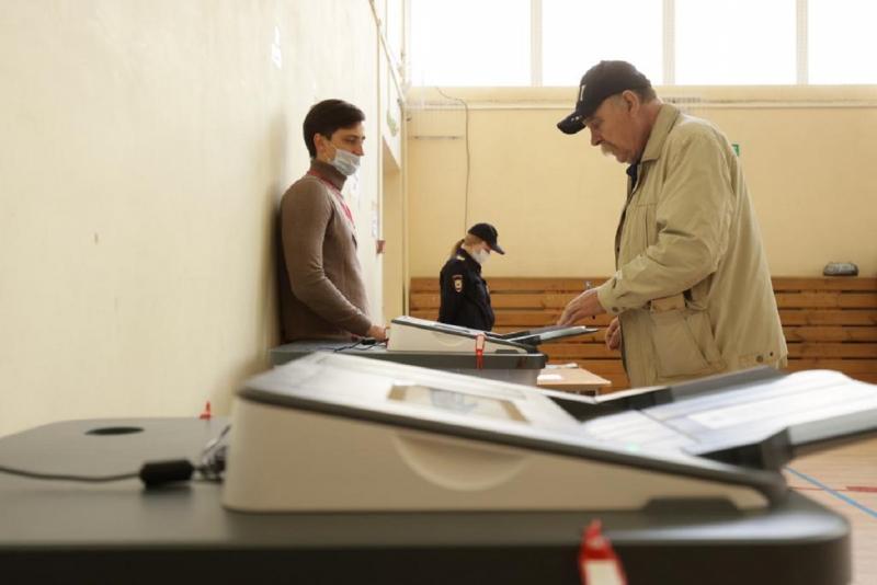 Избирательные участки закрылись на Сахалине