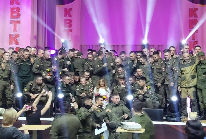 анита цой с военными в казани