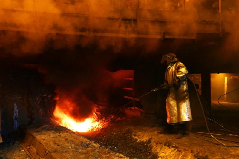 Металлургический завод в Донбассе