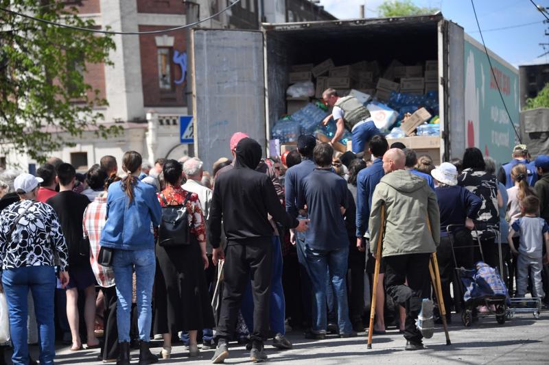 В чем выгода общественников, которые едут с гуманитарной миссией в Новороссию?