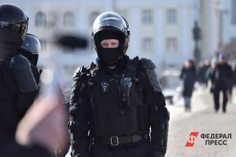Полицейские в отставке готовы ехать добровольцами в Донбасс