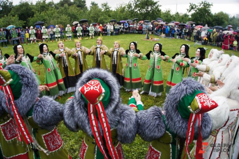 В День народного единства тюменцев научат водить хороводы