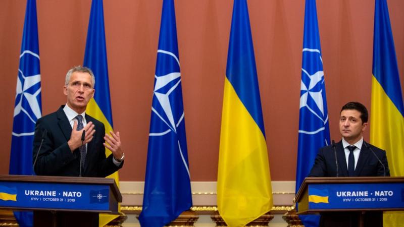 Глава НАТО Столтенберг и президент Украины Зеленский