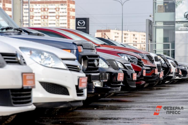 В тюменских автосалонах торгуют остатками европейских и японских брендов