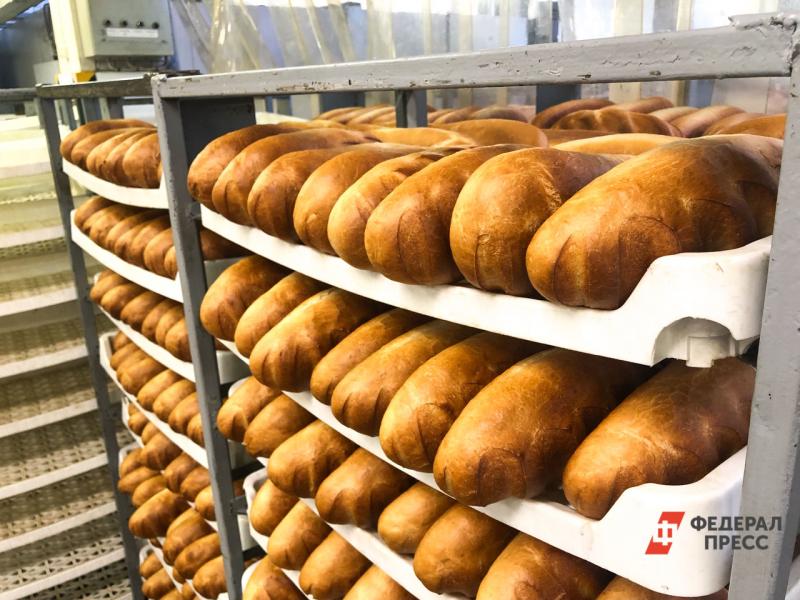 Хлеб заменят продукты в жестяных банках