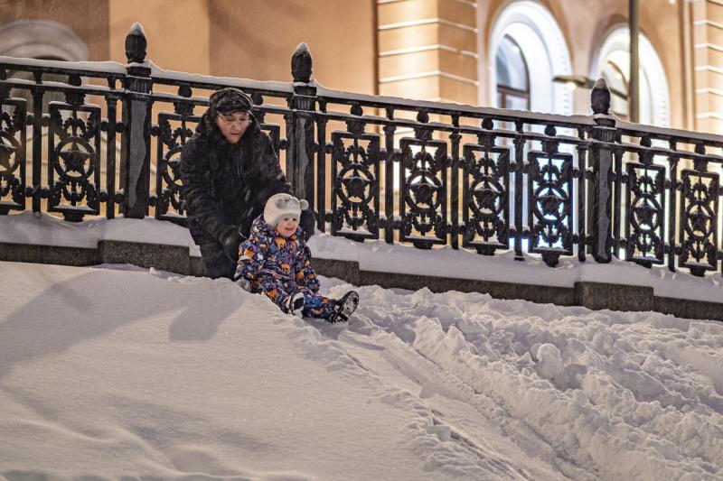 Мужчина с ребенком