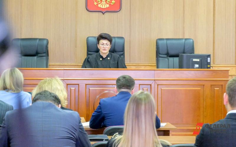 В Сургуте закрутился новый виток в судебном разбирательстве по делу скандалистки Раи Мамедовой
