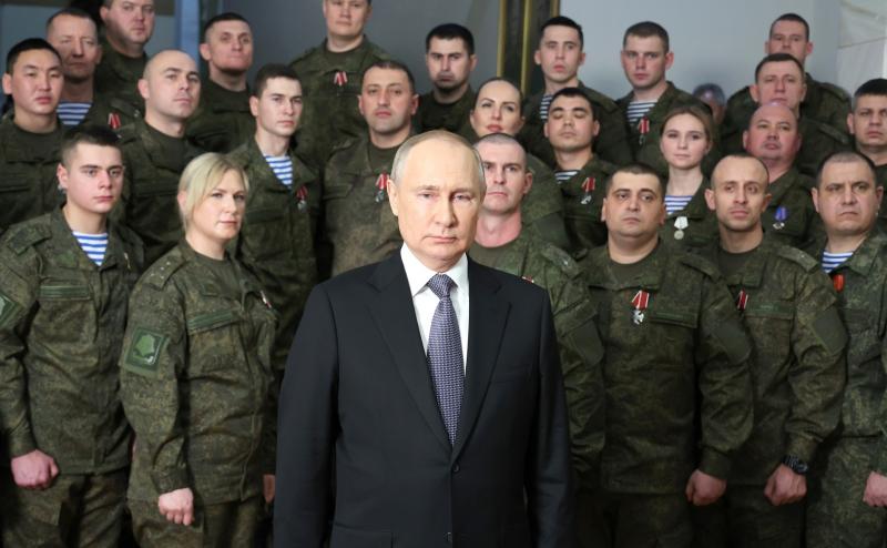 Владимир Путин, военные