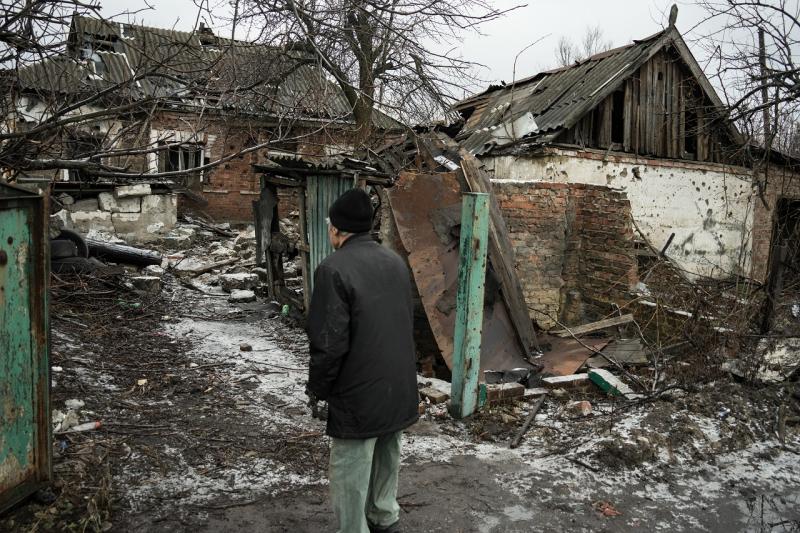 Разрушенные дома в ДНР