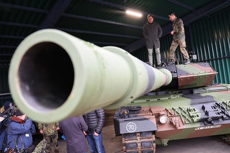 Стало известно об отправке из Польшу на Украину первых танков Leopard 2
