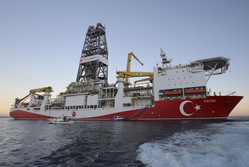 турецкий корабль в черном море