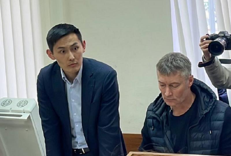 Евгений Ройзман* и его адвокат в суде
