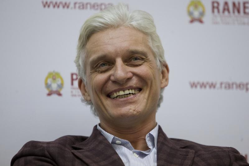 Олег Тиньков