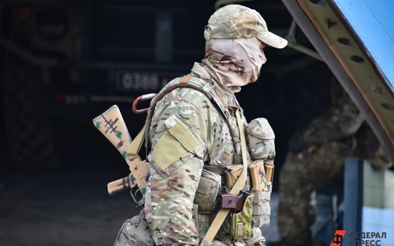 Военнослужащие