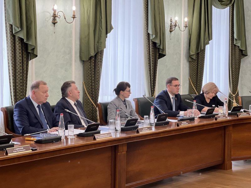 28 апреля Лазарев примет участие в заседании Совета законодателей РФ