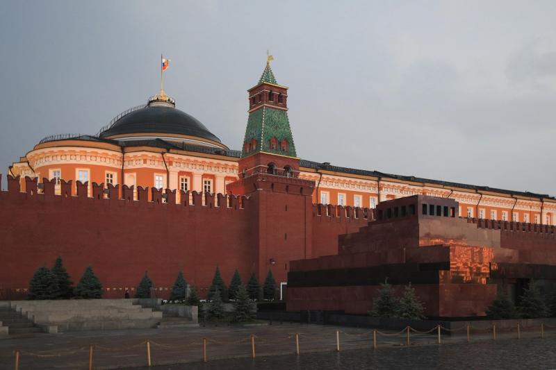 сенатская башня кремля в москве