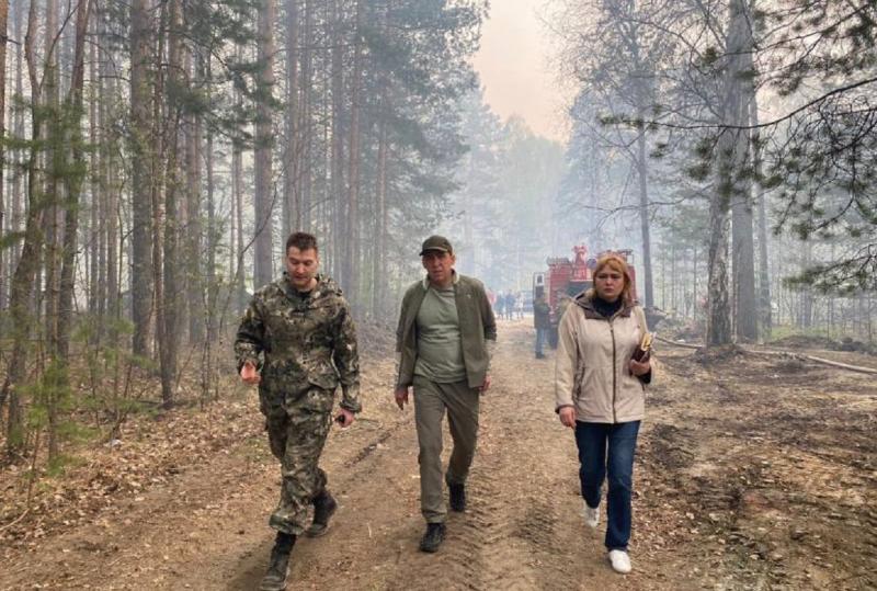 Евгений Куйвашев и сотрудники «ФОРЭС»