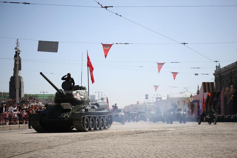 В День Победы по городу пройдет парадом военная техника