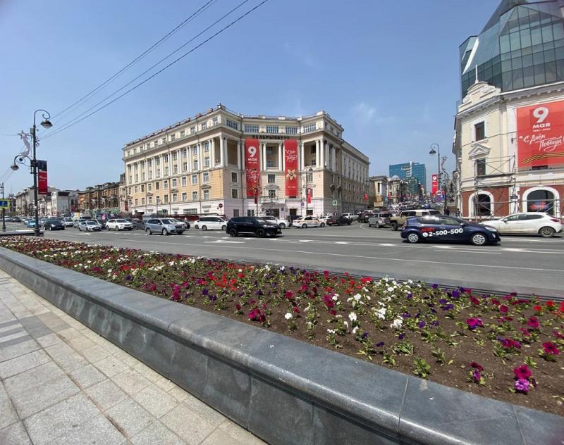 Начало месяца выдалось жарким