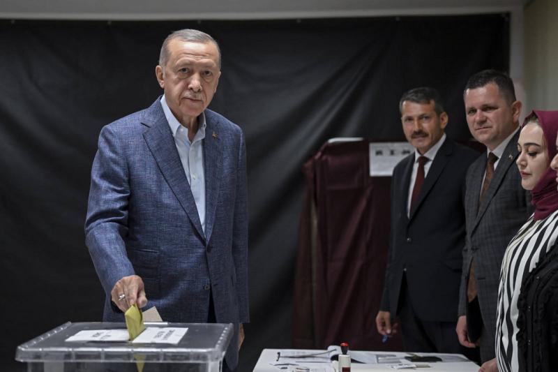 Президент Турции Эрдоган голосует на выборах президента