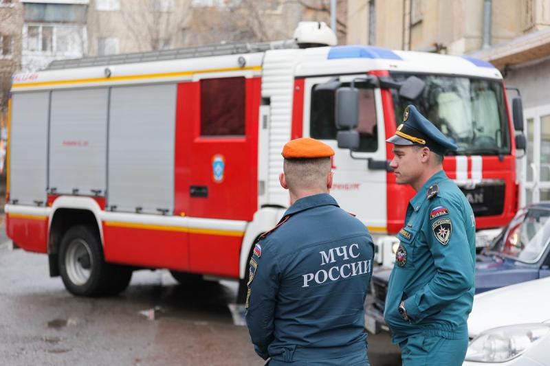 Они были оставлены одни в задымленной квартире