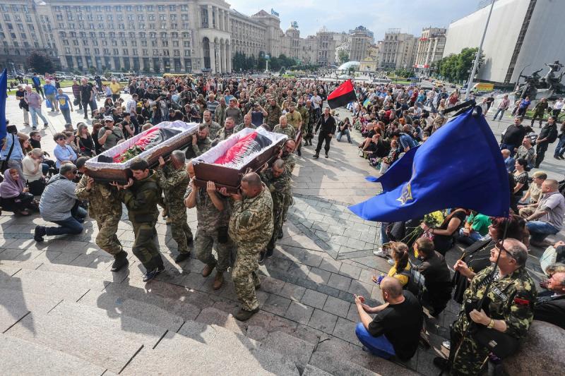 похороны украинских солдат
