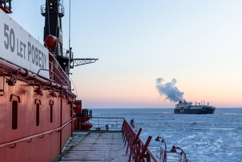 Первый газ Ямала впервые провезли по Северному морскому пути в Азию