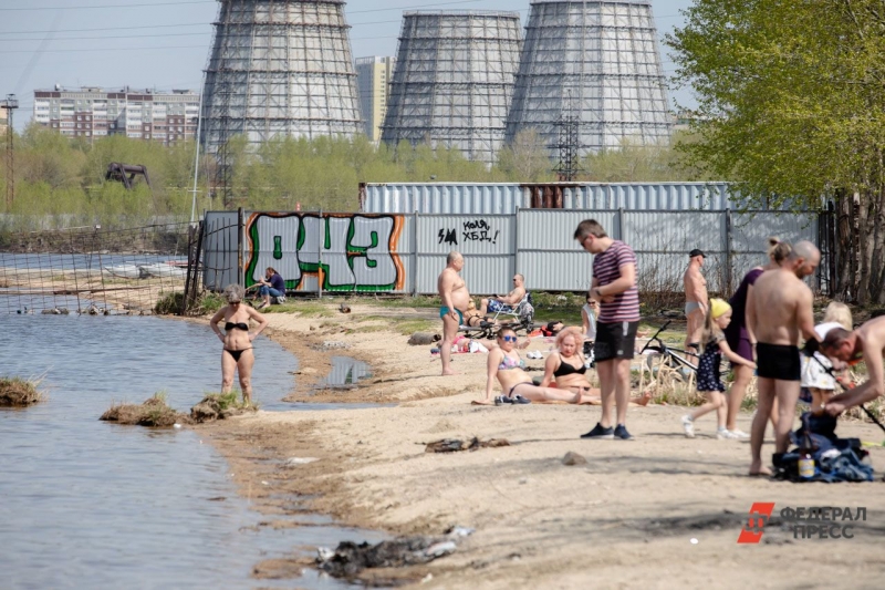 В водоемах региона купаться нельзя