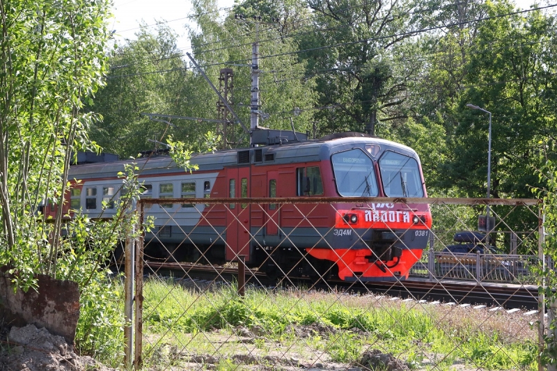 Поезд